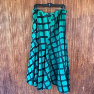 Cute Checkered Silk Skirt